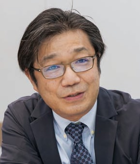 西浦 亮介 先生